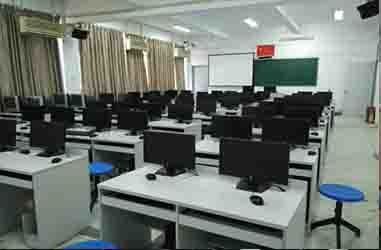 汕头市翠英中学计算机室改造工程 教育信息化背景下的管理咨询与解决方案实践